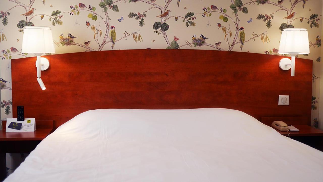 Hotel Logis Saint Louis La Suze-sur-Sarthe Exterior foto